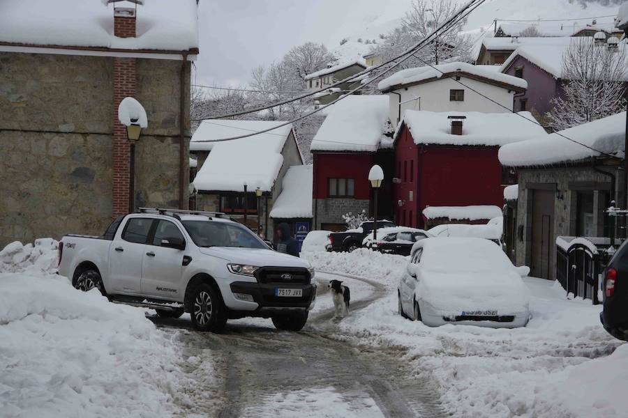 El Principado, cubierto por la nieve