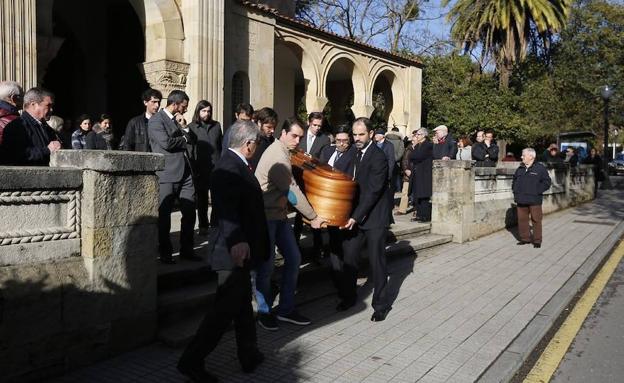 «Eres un mierda. Un impotente que no ha podido imponer su sentido del deber a sus instintos de huida»