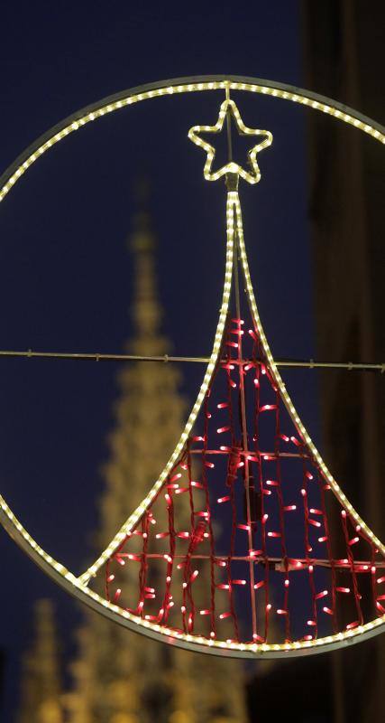 Oviedo ilumina su Navidad