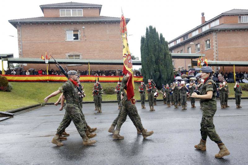 El acuartelamiento de Cabo Noval celebra una parada militar con motivo de la Festividad de la Inmaculada, acto que estará presidido por el general de división Francisco Rosaleny. 