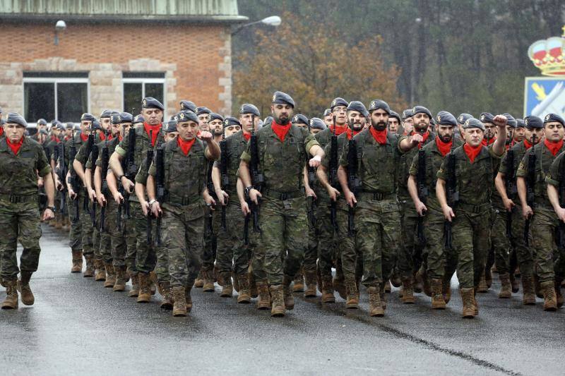 El acuartelamiento de Cabo Noval celebra una parada militar con motivo de la Festividad de la Inmaculada, acto que estará presidido por el general de división Francisco Rosaleny. 
