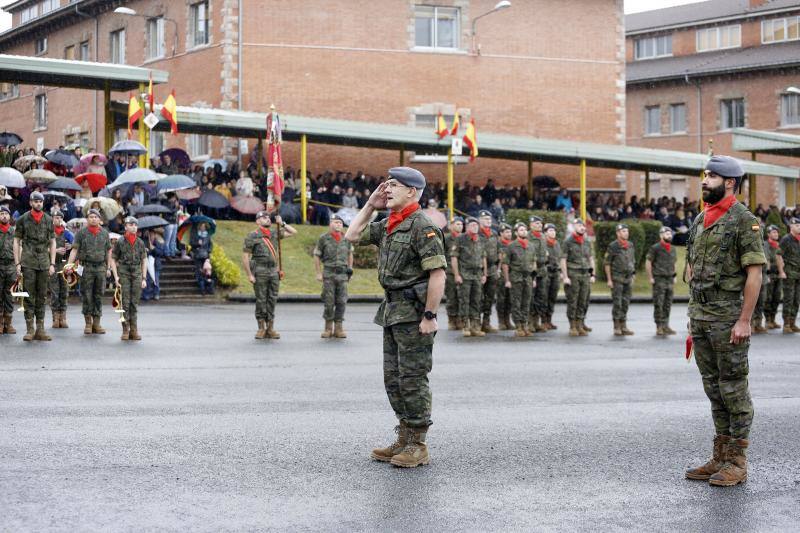 El acuartelamiento de Cabo Noval celebra una parada militar con motivo de la Festividad de la Inmaculada, acto que estará presidido por el general de división Francisco Rosaleny. 
