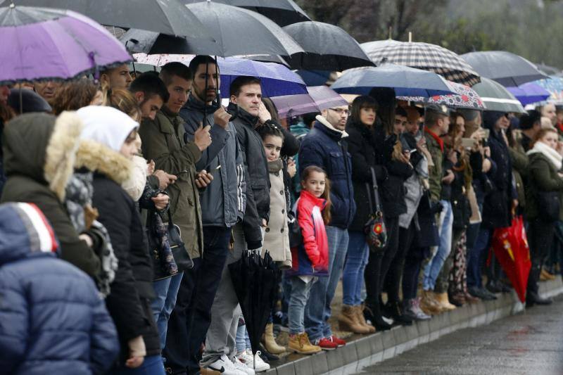 El acuartelamiento de Cabo Noval celebra una parada militar con motivo de la Festividad de la Inmaculada, acto que estará presidido por el general de división Francisco Rosaleny. 