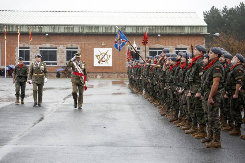 El acuartelamiento de Cabo Noval celebra una parada militar con motivo de la Festividad de la Inmaculada, acto que estará presidido por el general de división Francisco Rosaleny. 