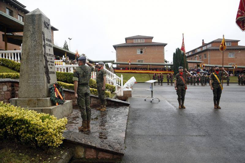 El acuartelamiento de Cabo Noval celebra una parada militar con motivo de la Festividad de la Inmaculada, acto que estará presidido por el general de división Francisco Rosaleny. 