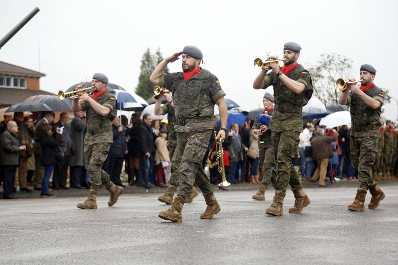 El acuartelamiento de Cabo Noval celebra una parada militar con motivo de la Festividad de la Inmaculada, acto que estará presidido por el general de división Francisco Rosaleny. 