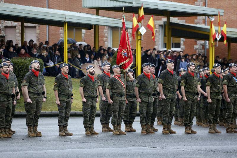 El acuartelamiento de Cabo Noval celebra una parada militar con motivo de la Festividad de la Inmaculada, acto que estará presidido por el general de división Francisco Rosaleny. 