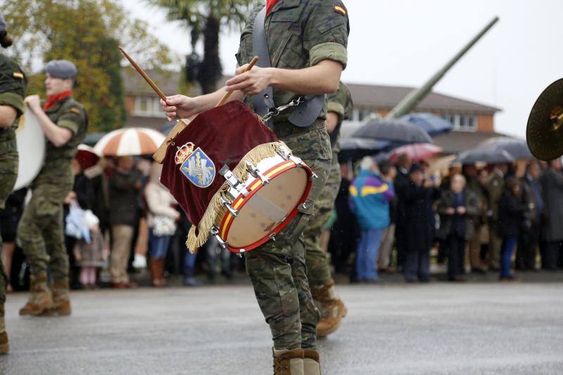 El acuartelamiento de Cabo Noval celebra una parada militar con motivo de la Festividad de la Inmaculada, acto que estará presidido por el general de división Francisco Rosaleny. 