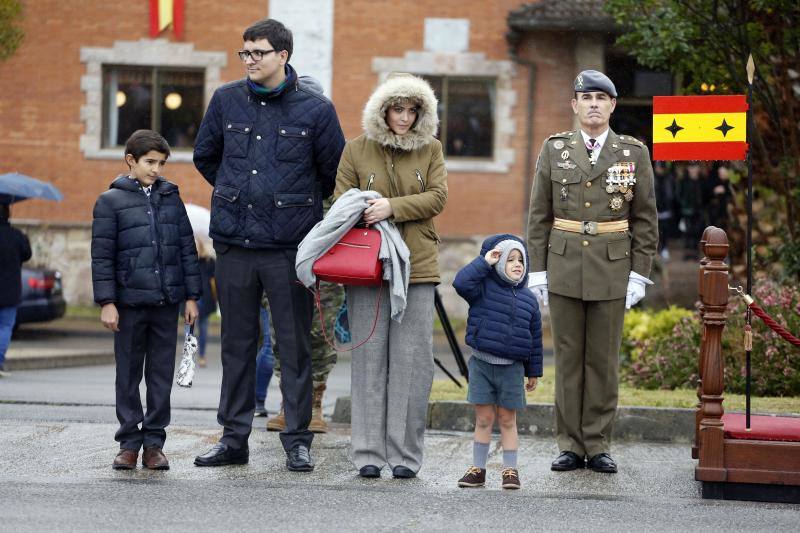 El acuartelamiento de Cabo Noval celebra una parada militar con motivo de la Festividad de la Inmaculada, acto que estará presidido por el general de división Francisco Rosaleny. 