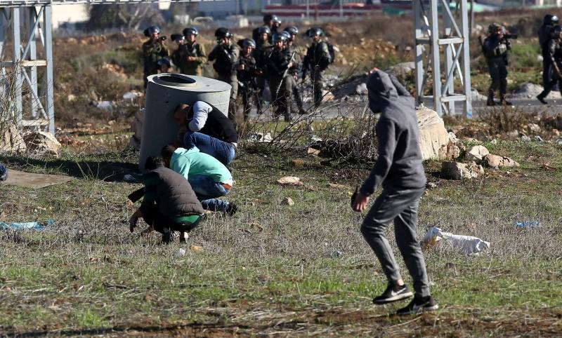 Miles de personas de Cisjordania y Gaza salen a protestar la decisión de Donald Trump de reconocer a Jerusalén como la capital israelí