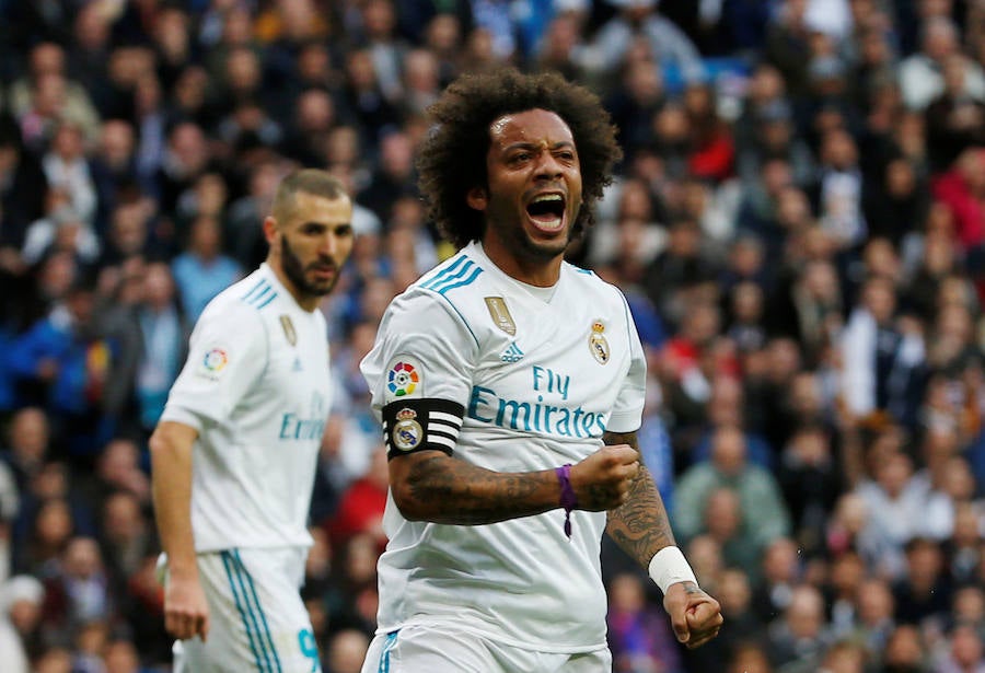 El Real Madrid golea al Sevilla por 5-0 en la primera parte del duelo correspondiente a la jornada 15. Nacho abrió la lata y Cristiano marcó un doblete. Kroos se sumó a la fiesta con un derechazo y Achraf anotó tras una carrera por banda derecha.