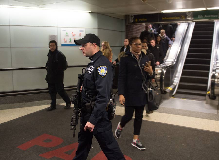 Un hombre, que ha sido detenido, habría intentado acceder al metro en la zona de Times Square con un artefacto.