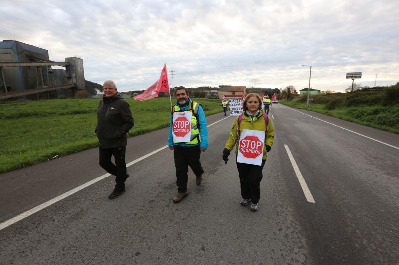 Manifestación en Tabaza de los trabajadores de Acciona en ArcelorMittal