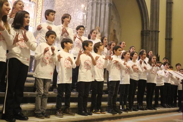 Los coros del Conservatorio, aplaudidos en San Lorenzo