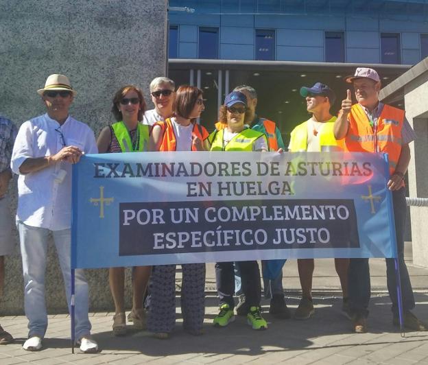 Una de las protestas de los examinadores asturianos. 