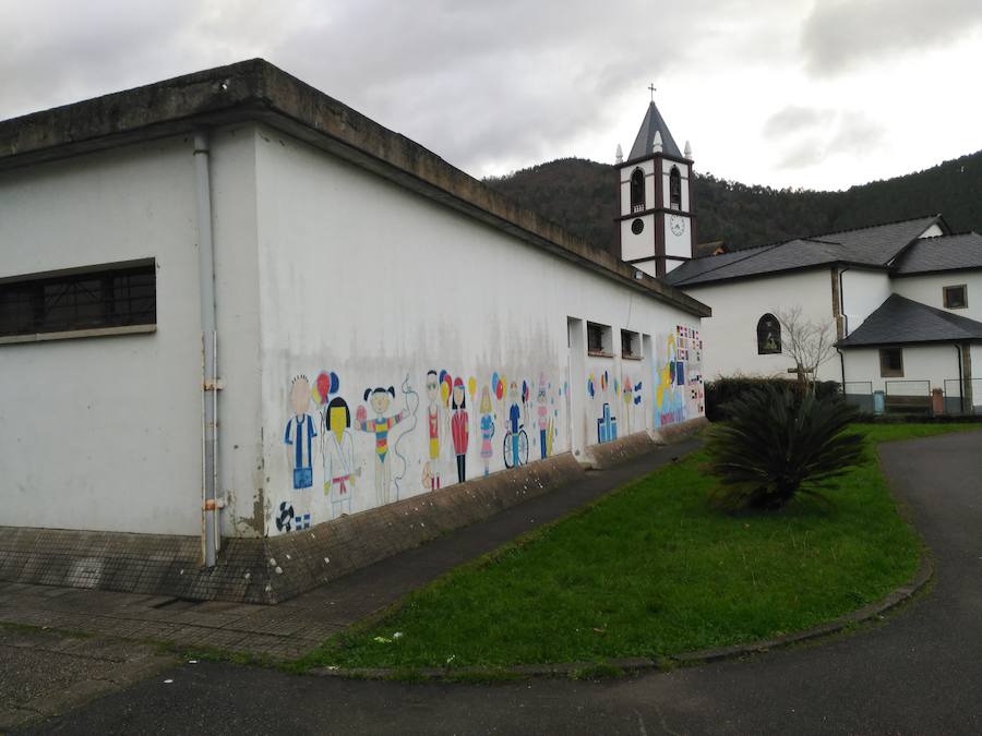 Desperfectos en el colegio de Trevías