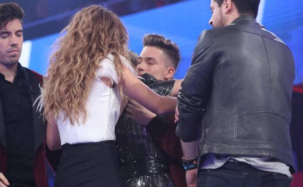 Los concursantes se despiden de Raoul.