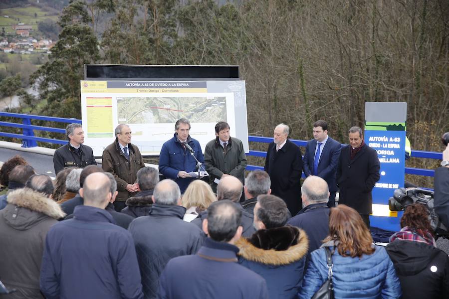 El ministro de Fomento inaugura el tramo Doriga-Cornellana