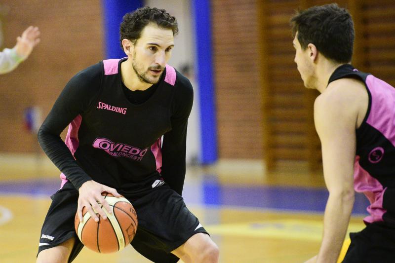 Entrenamiento del Oviedo Baloncesto
