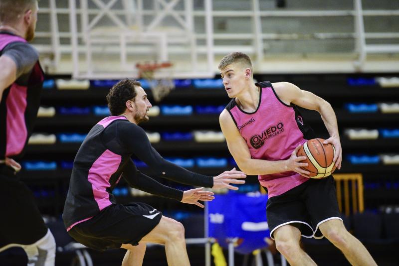 Entrenamiento del Oviedo Baloncesto