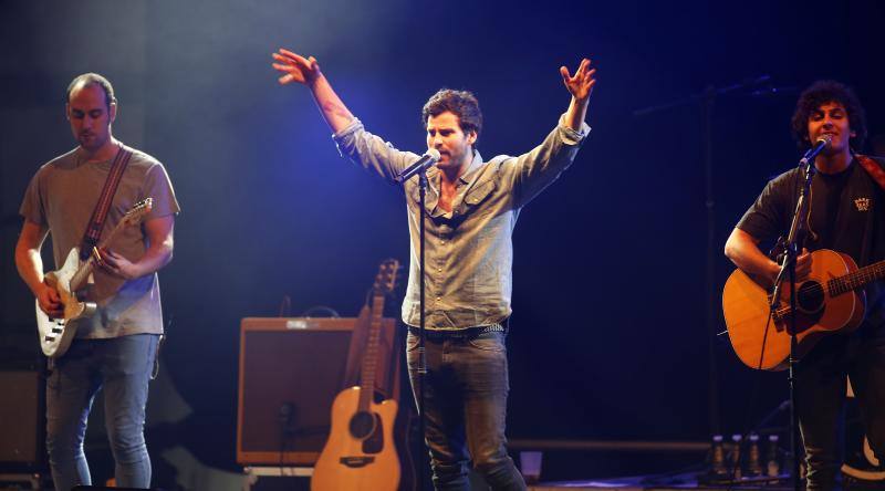 ¿Estuviste en el concierto de Destino 48 y Taburete? ¡Búscate!