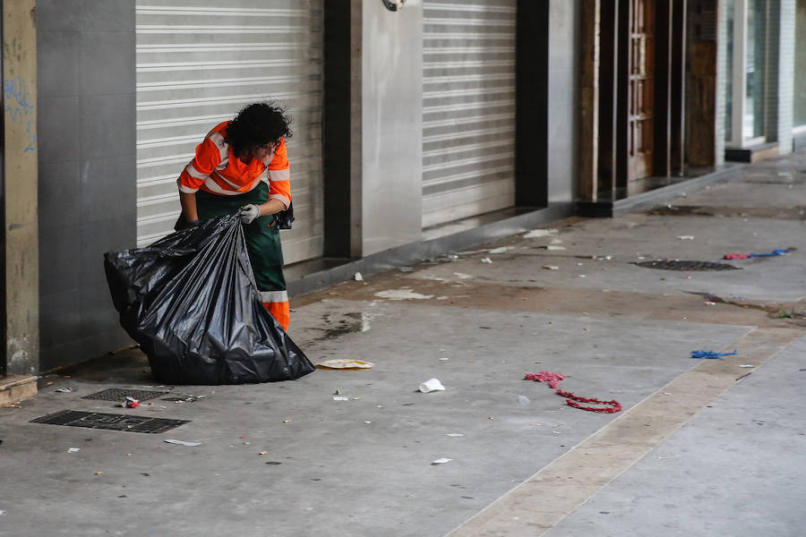 Así amaneció Gijón tras la resaca de Nochevieja