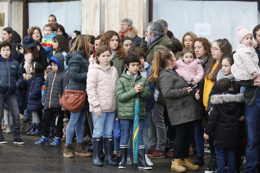 ¿Estuviste en la llegada de los Reyes Magos a Gijón? ¡Búscate en las fotos! (2)