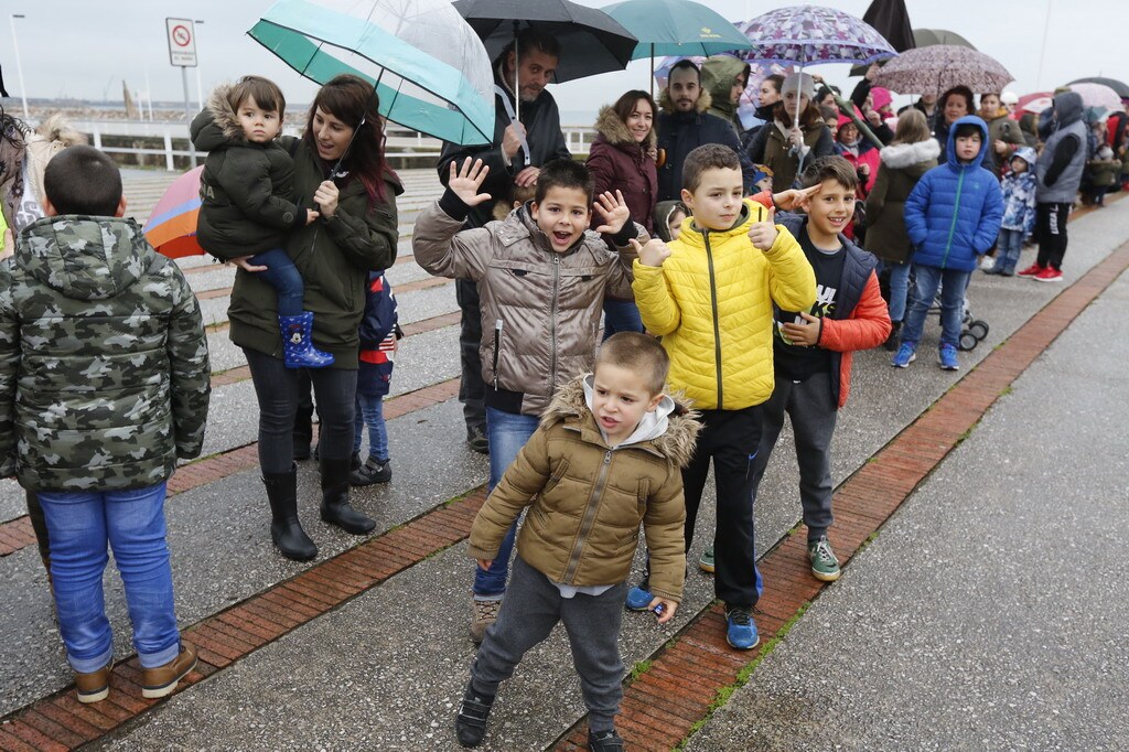 ¿Estuviste en la llegada de los Reyes Magos a Gijón? ¡Búscate en las fotos! (I)