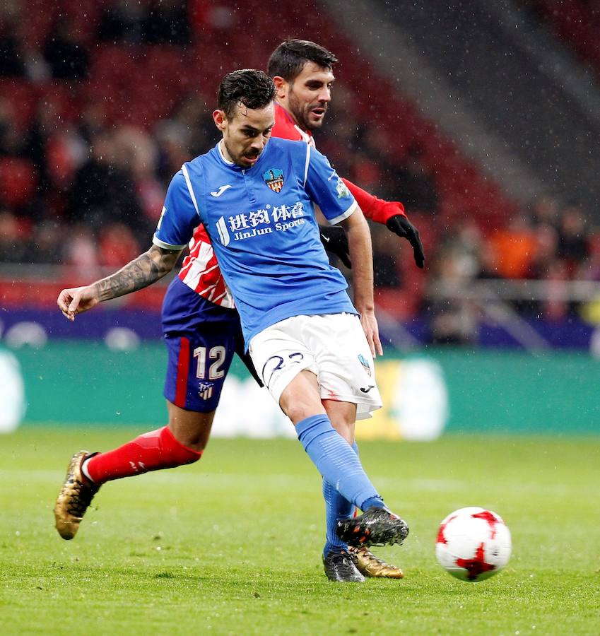 El Atlético vence al Lleida en Copa del Rey por 3-0. Carrasco, Gameiro y Vitolo, que debutó en el Wanda Metropolitano, fueron los autores de los goles. 