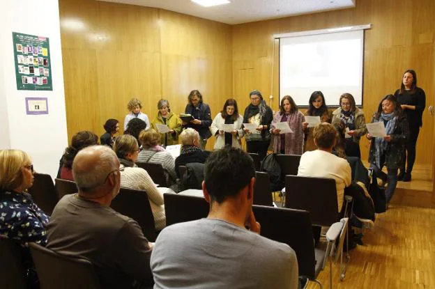 Lectura del manifiesto contra la violencia de género, último acto del Consejo de la Mujer. 