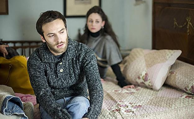 Imagen. Carlos y Karina pasarán por apuros económicos en los nuevos capítulos.