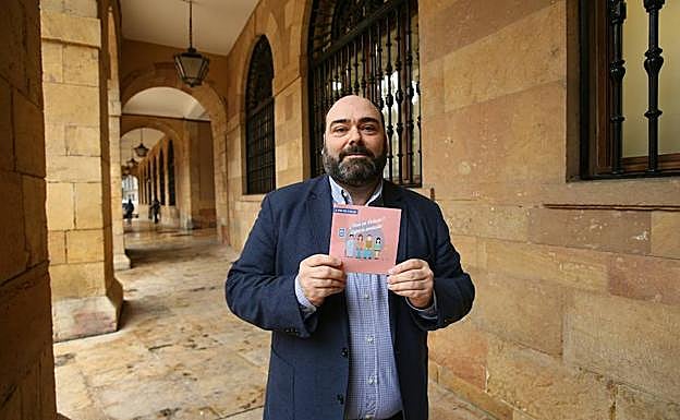 El PP distribuirá 40.000 folletos en Oviedo contra la parada semanal de los taxis