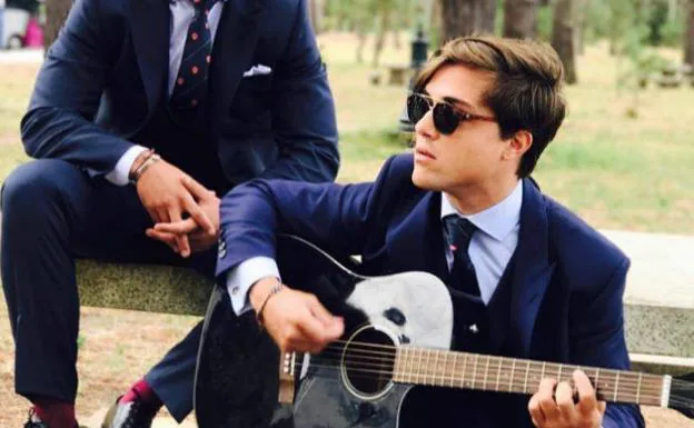 El hijo de Federico Trillo la lía con el nombre de su banda de pop