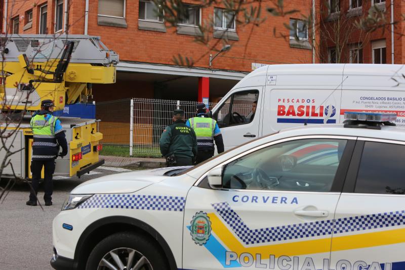 El humo que salía de la sala de calderas del instituto de Corvera obligó a cerrar el centro educativo.