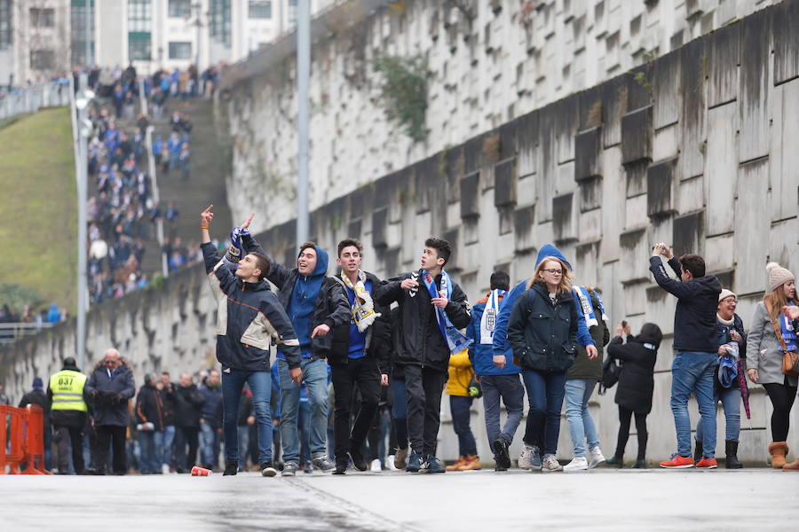 Las aficiones del Oviedo y del Sporting, a las puertas del Carlos Tariere