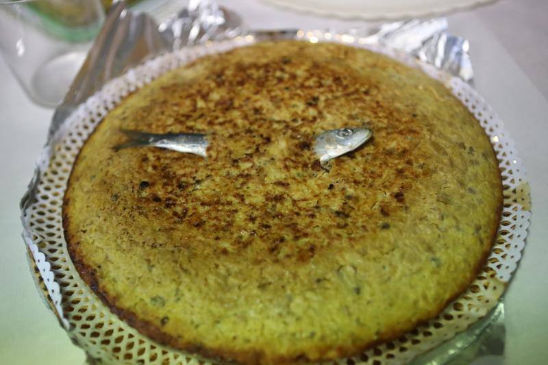 Intensa jornada en Pola de Siero, que amaneció con olor a bollu y disfraces para los más pequeños