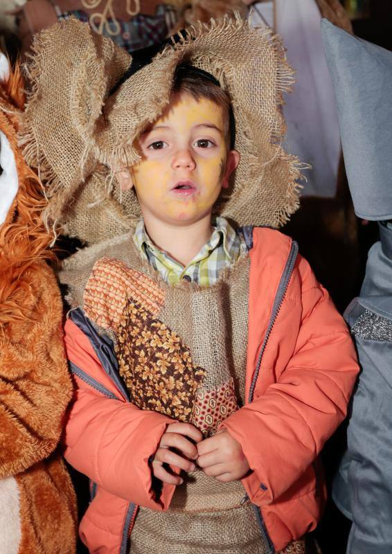 Varios colegios de Gijón han disfrutado hoy de la gran fiesta de Carnaval, entre ellos, la Escuela Infantil San Eutiquio y el centro Gloria Fuertes.