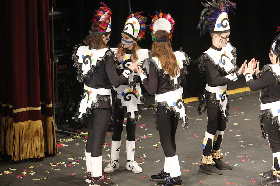 Los más pequeños de la casa ponen su originalidad y desparpajo sobre el escenario del Teatro Jovellanos un año más