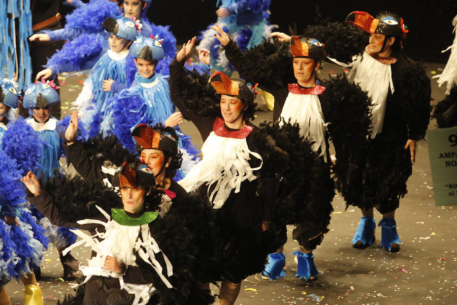 Los más pequeños de la casa ponen su originalidad y desparpajo sobre el escenario del Teatro Jovellanos un año más