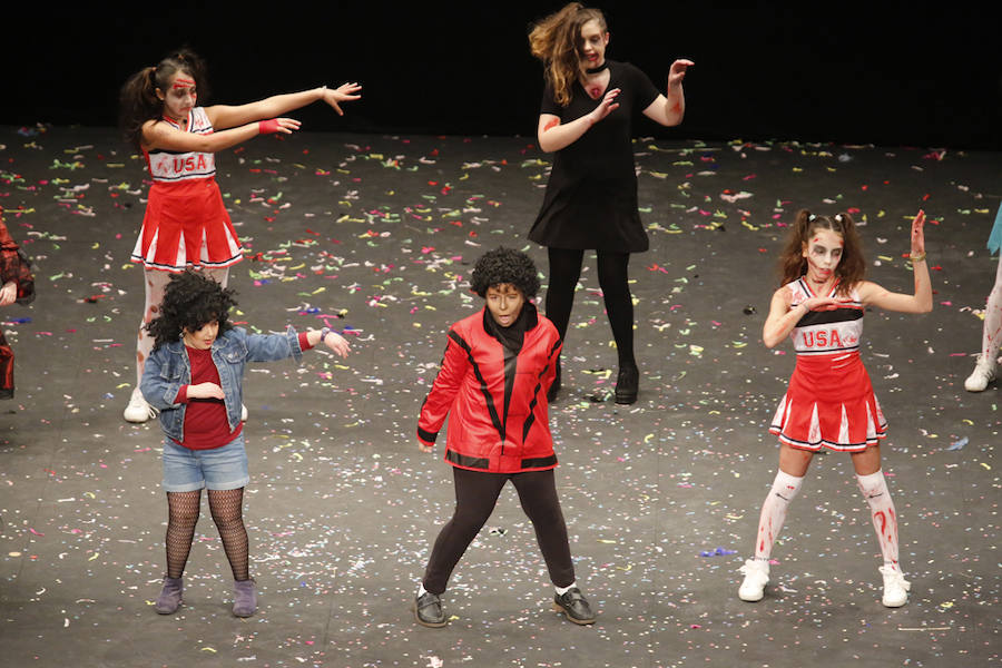 Los más pequeños de la casa ponen su originalidad y desparpajo sobre el escenario del Teatro Jovellanos un año más