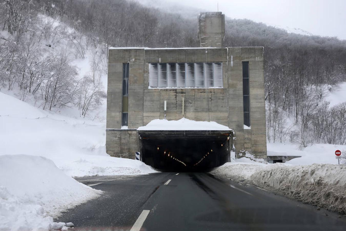 Las grandes imágenes que deja el temporal en Asturias