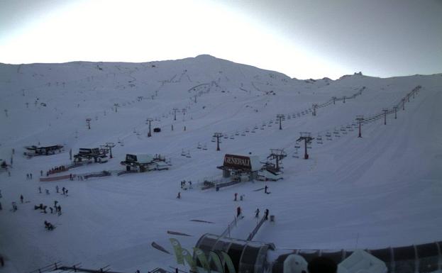 El Veleta, una pequeña parte de los más de 100 kilómetros de la estación de Sierra Nevada