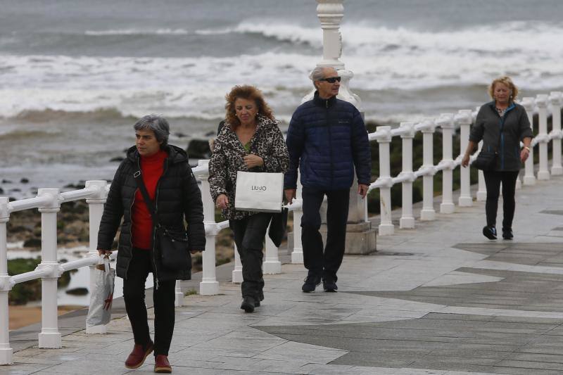 El temporal de nieve abandona la región y deja temperaturas de hasta 20 grados en la costa