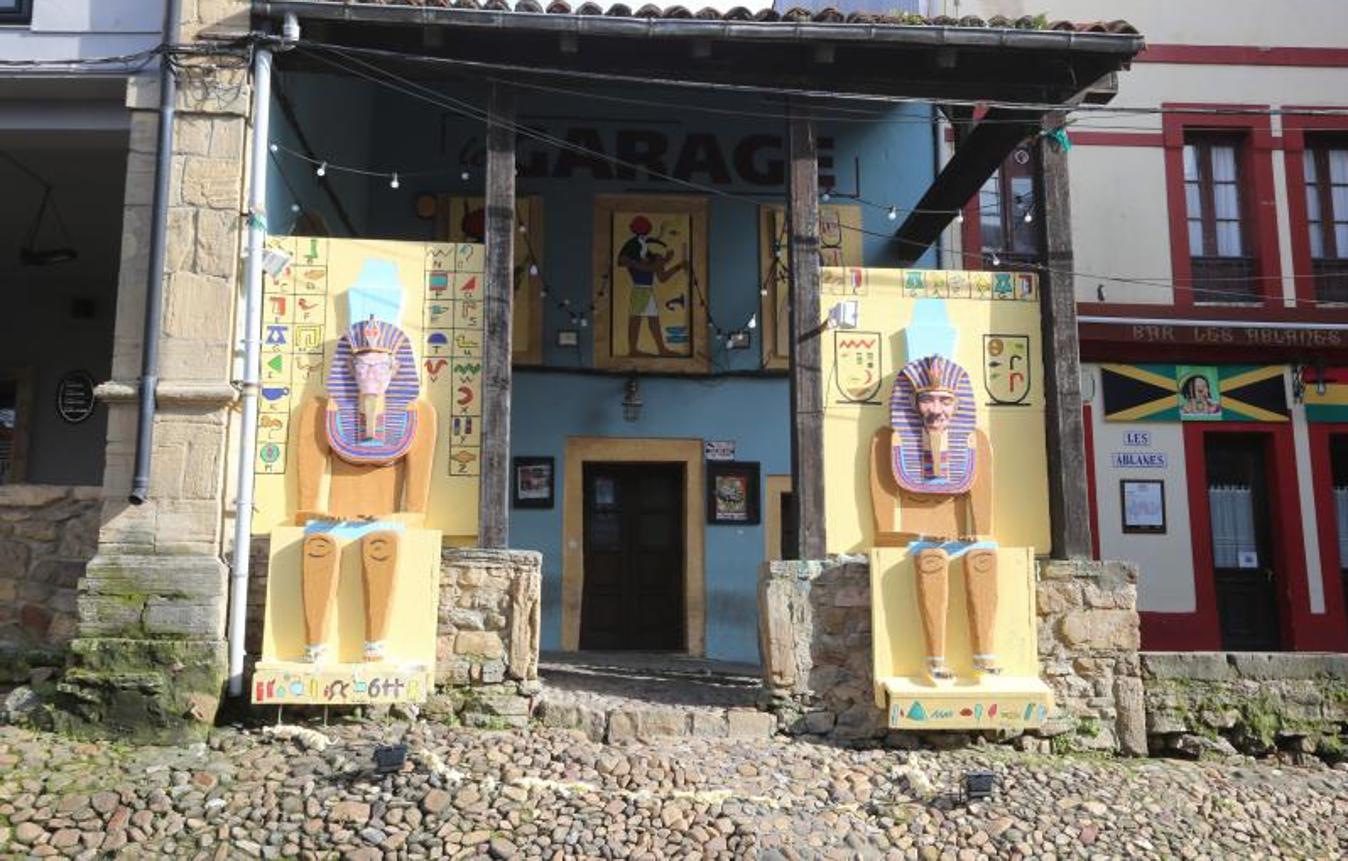 El Populart, en la plaza de El Carbayedo, ha vuelto a ganar este año el concurso de chigres antroxaos