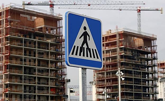 Construcción de viviendas en Viladecans. 