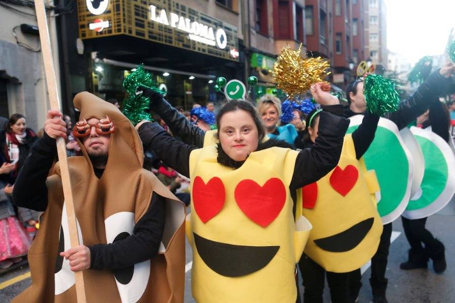 ¿Estuviste en el desfile de Antroxu de Oviedo? ¡Búscate! (1)