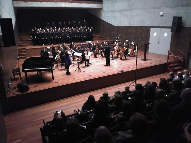 Concierto que inauguró el remodelado auditorio. 