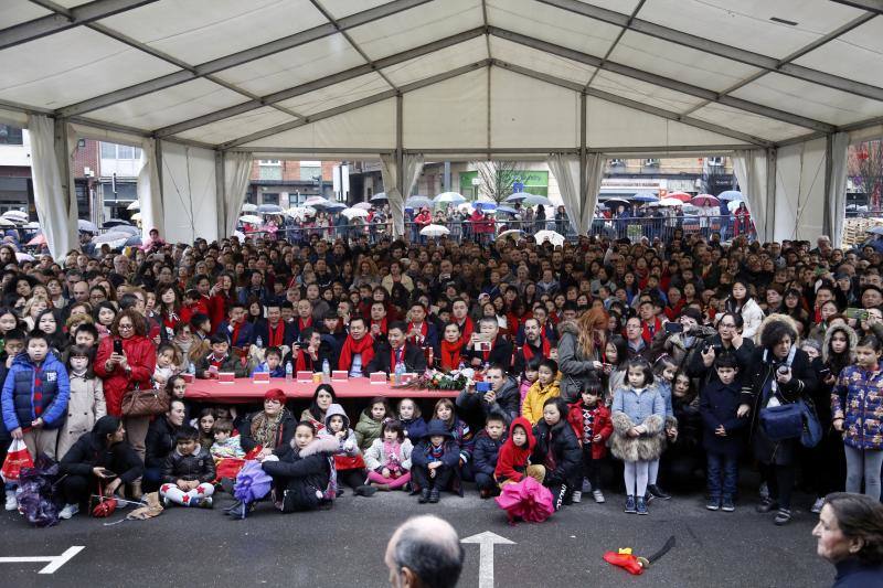 La localidad sierense celebra por todo lo alto esta facha tan señalada para la comunidad asiática, que en esta ocasión estará dedicado al Perro de Tierra.