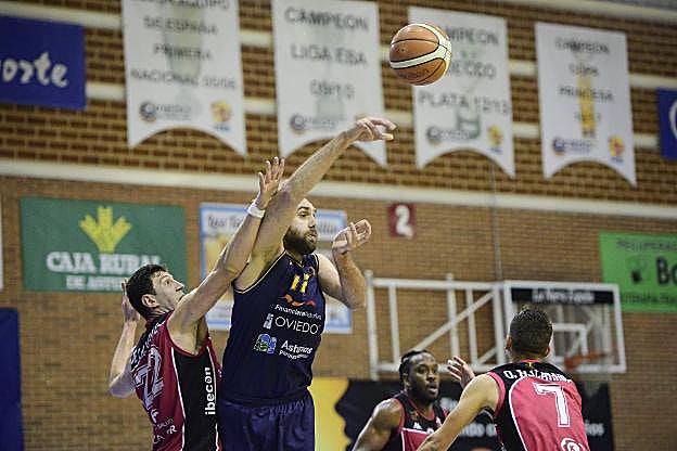 Óliver Arteaga durante el encuentro del sábado. 