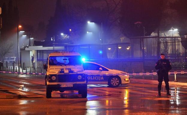 Un hombre se inmola tras lanzar un artefacto explosivo contra la Embajada de EE UU en Montenegro